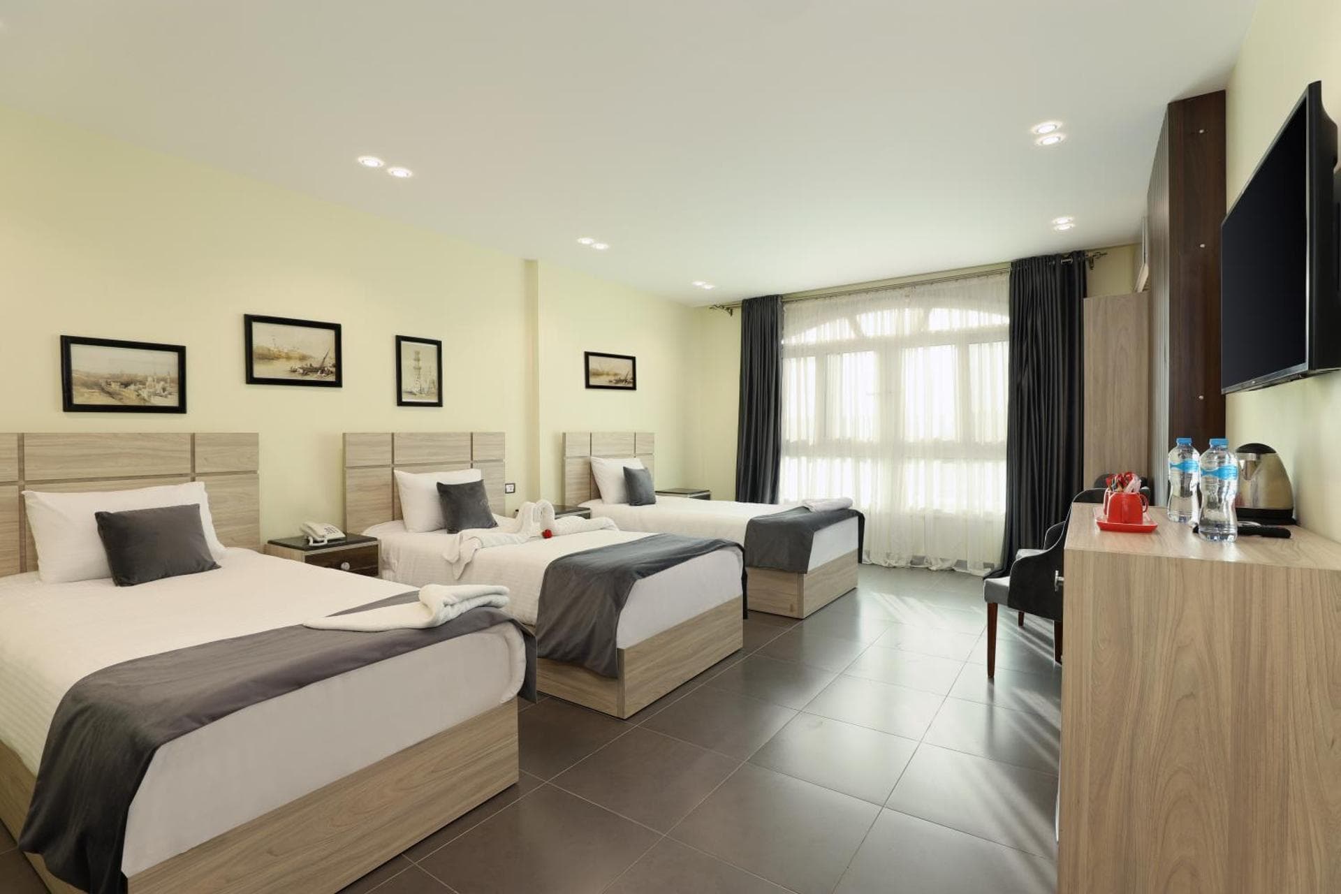Triple Room with Pyramids View