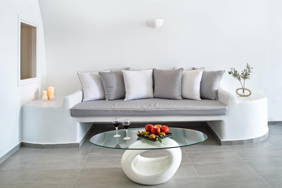 Suite with Plunge Pool and Spa Bath