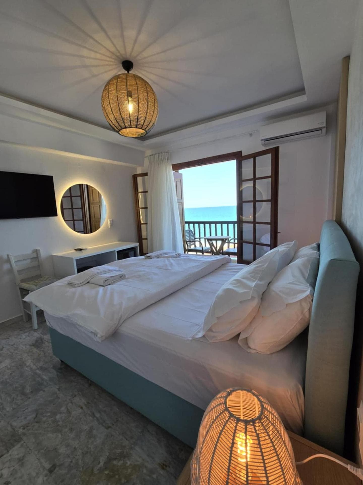 Double Room with Balcony and Sea View