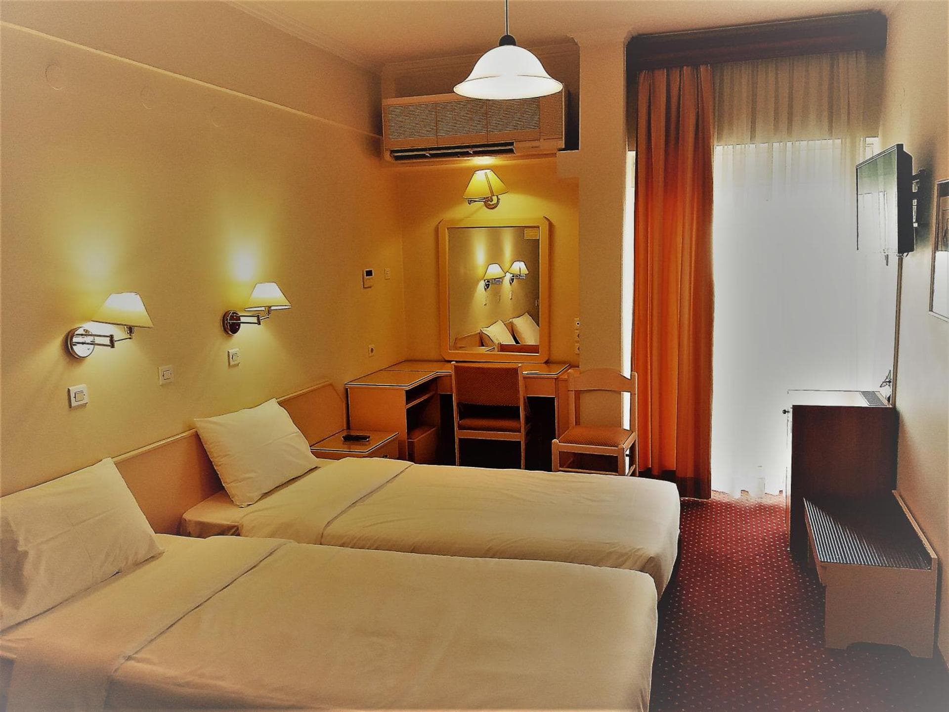 Double or Twin Room with Lake View