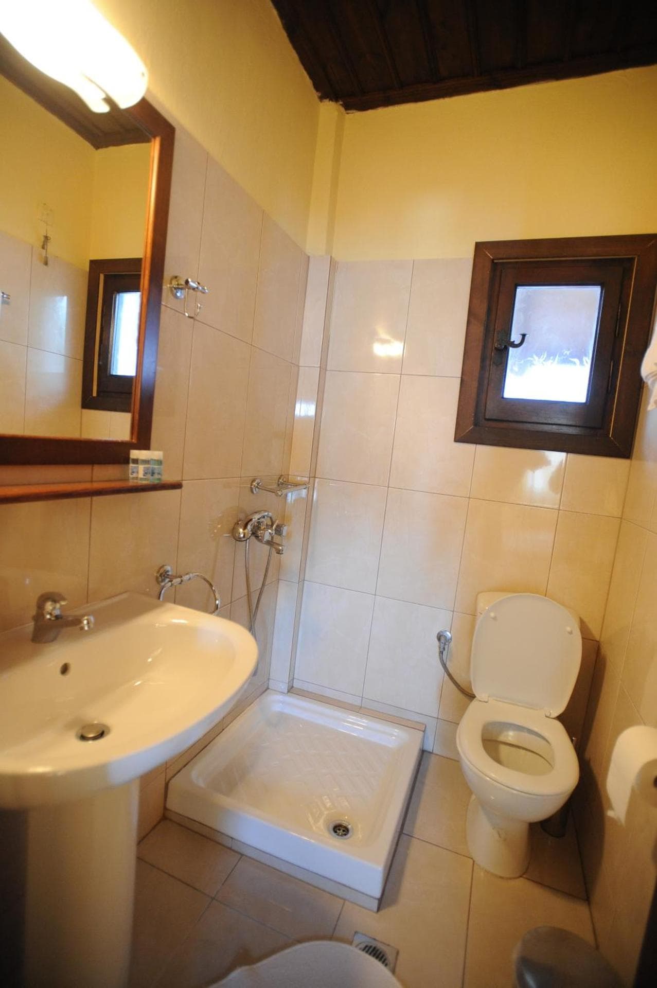 ΞΕΝΟΔΟΧΕΙΟ KENTRIKON BOUTIQUE HOTEL