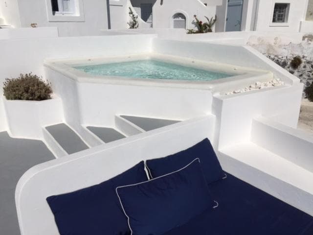 Superior Double with Outdoor Plunge Pool and Caldera View