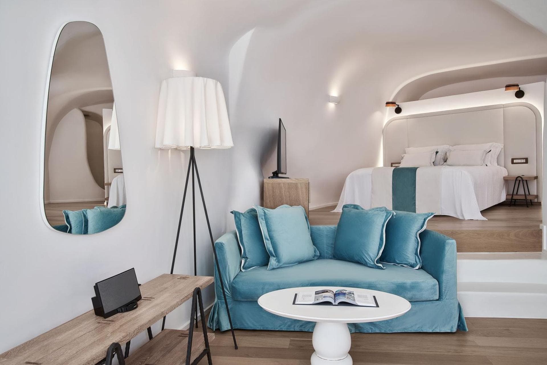 Senior Suite with Caldera View