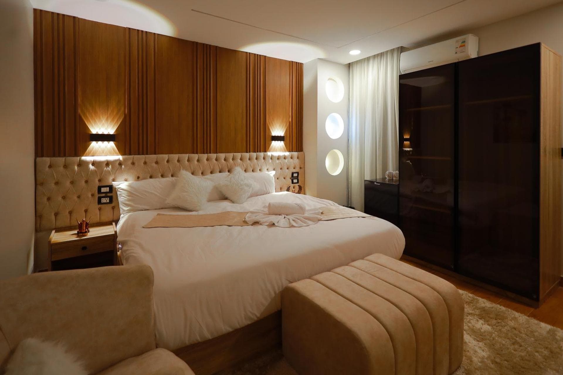 King Room