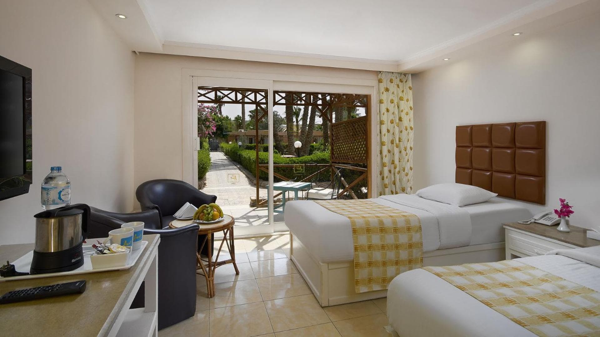 GIFTUN AZUR RESORT
