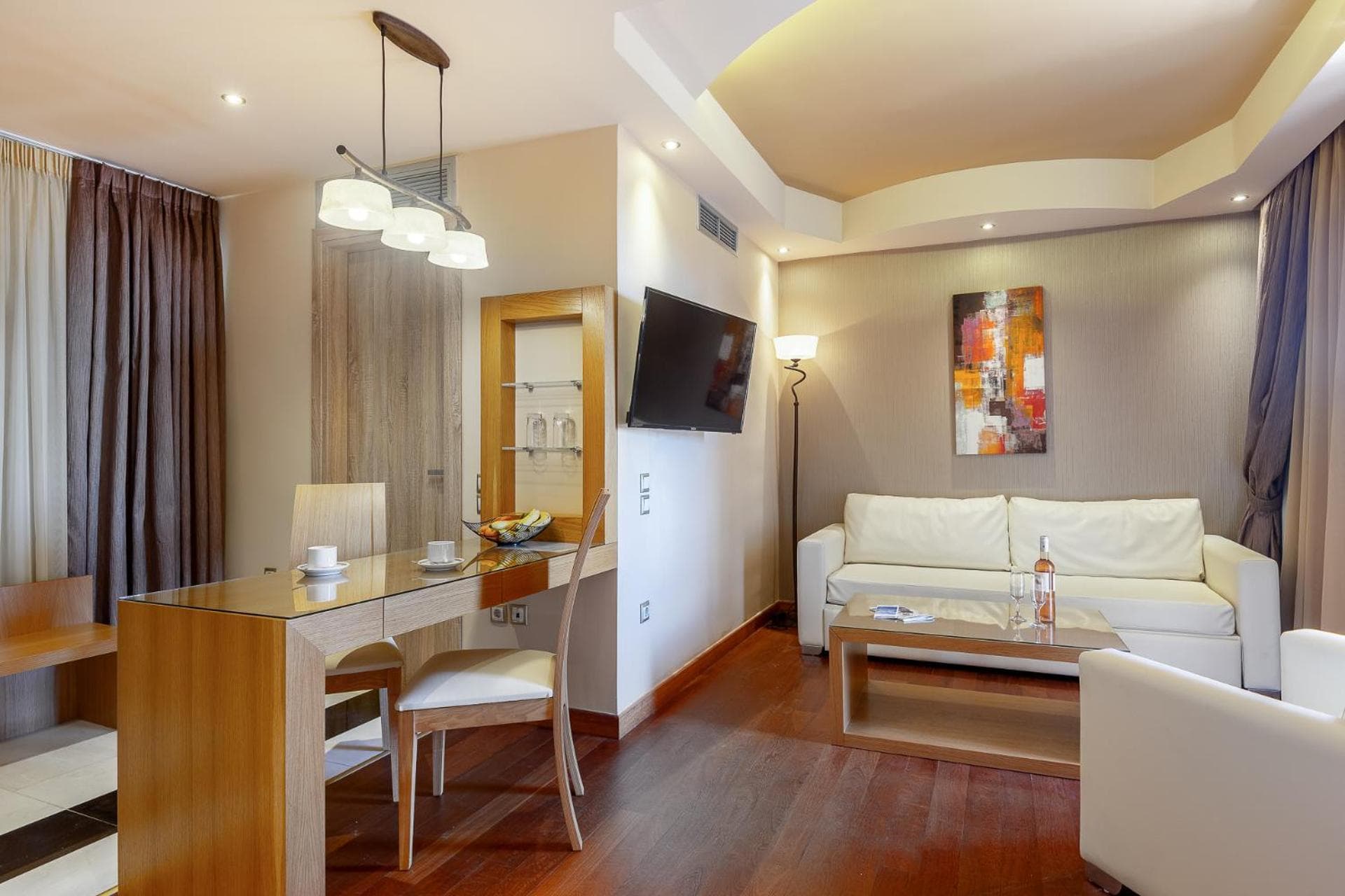 Junior Suite with Pool View