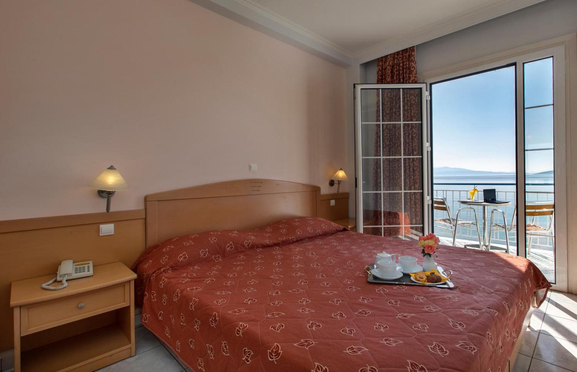Double or Twin Room with Sea View