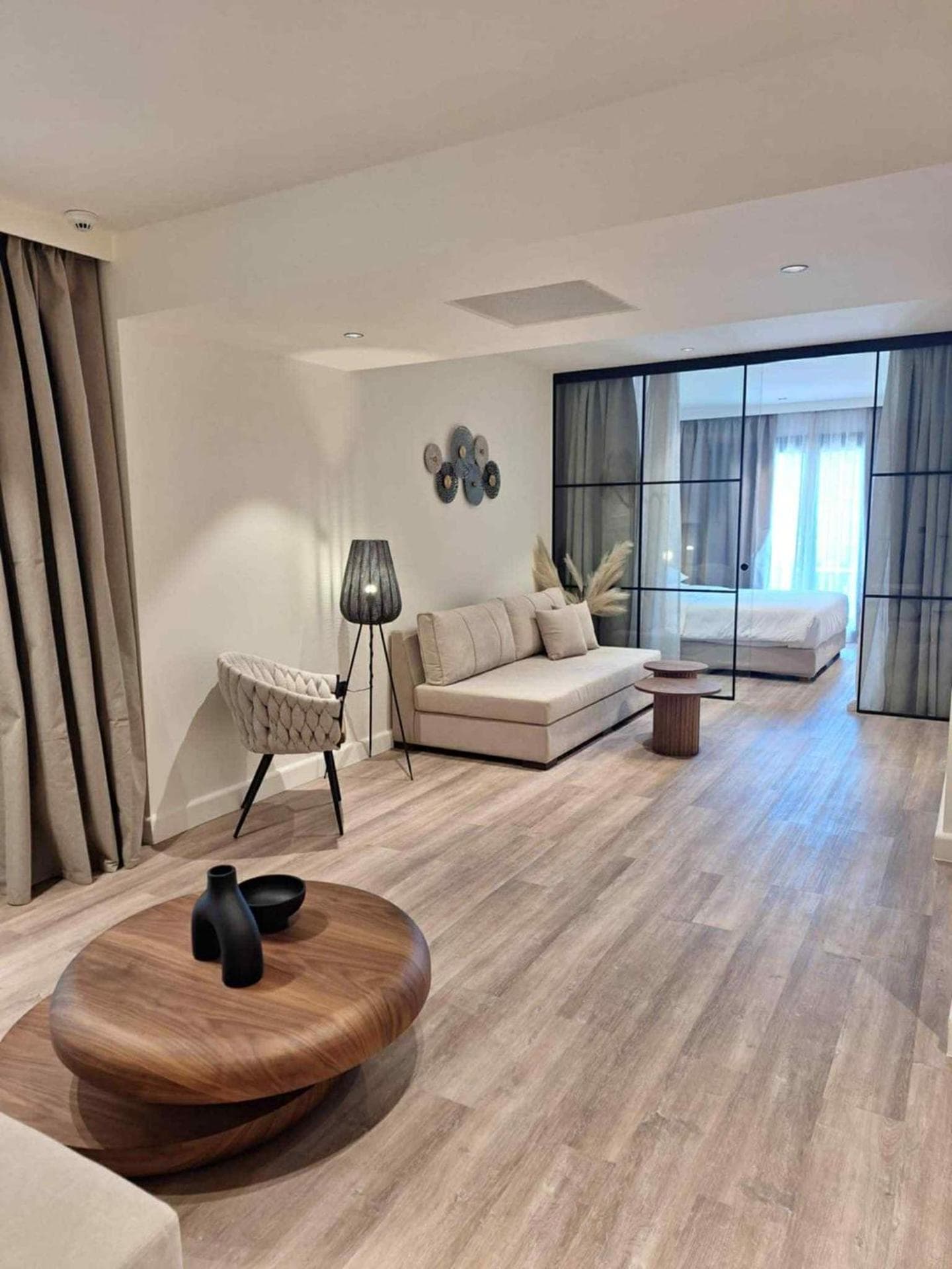 Deluxe Suite with Sea View