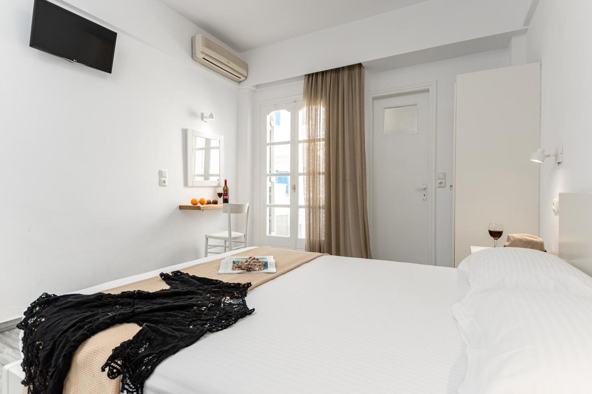 AZUR MARE NAXOS