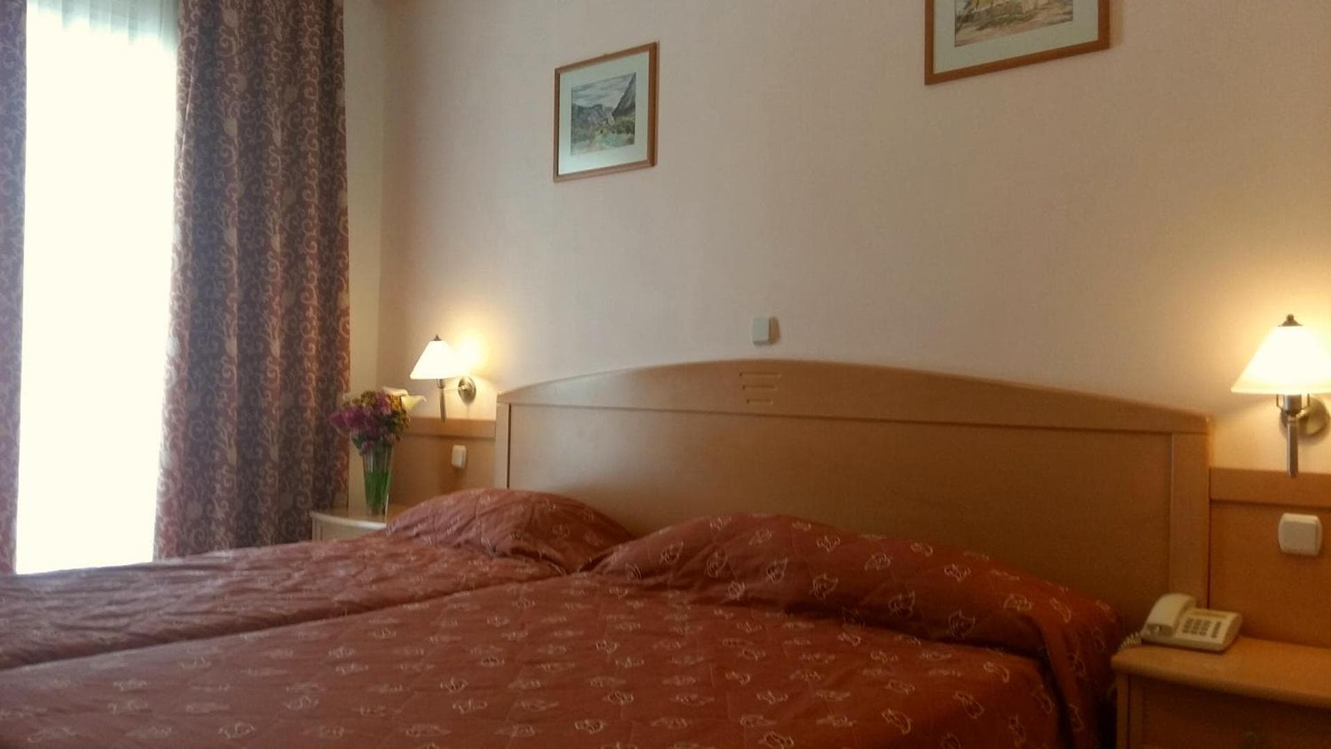 Triple Room with City View