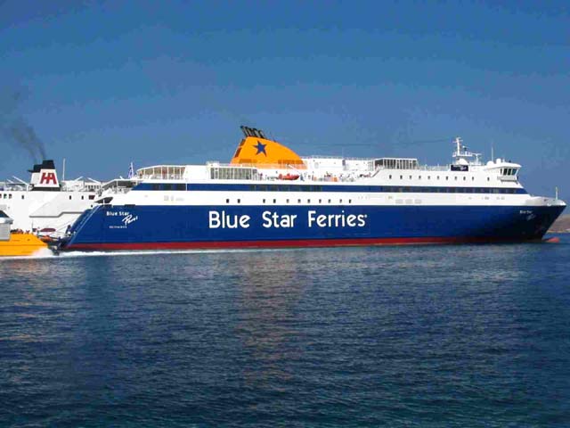 Five years of continuous and successful presence of Blue Star Paros in the Piraeus – East Cyclades islands line.